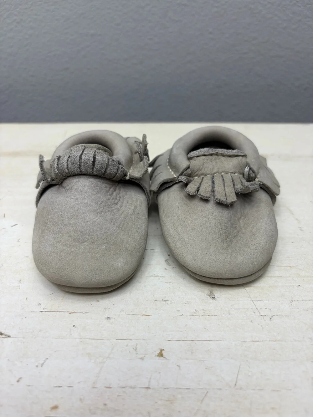 Freshly Picked Greatest Show On Earth Grey Moccasins Size 1 toddlers
